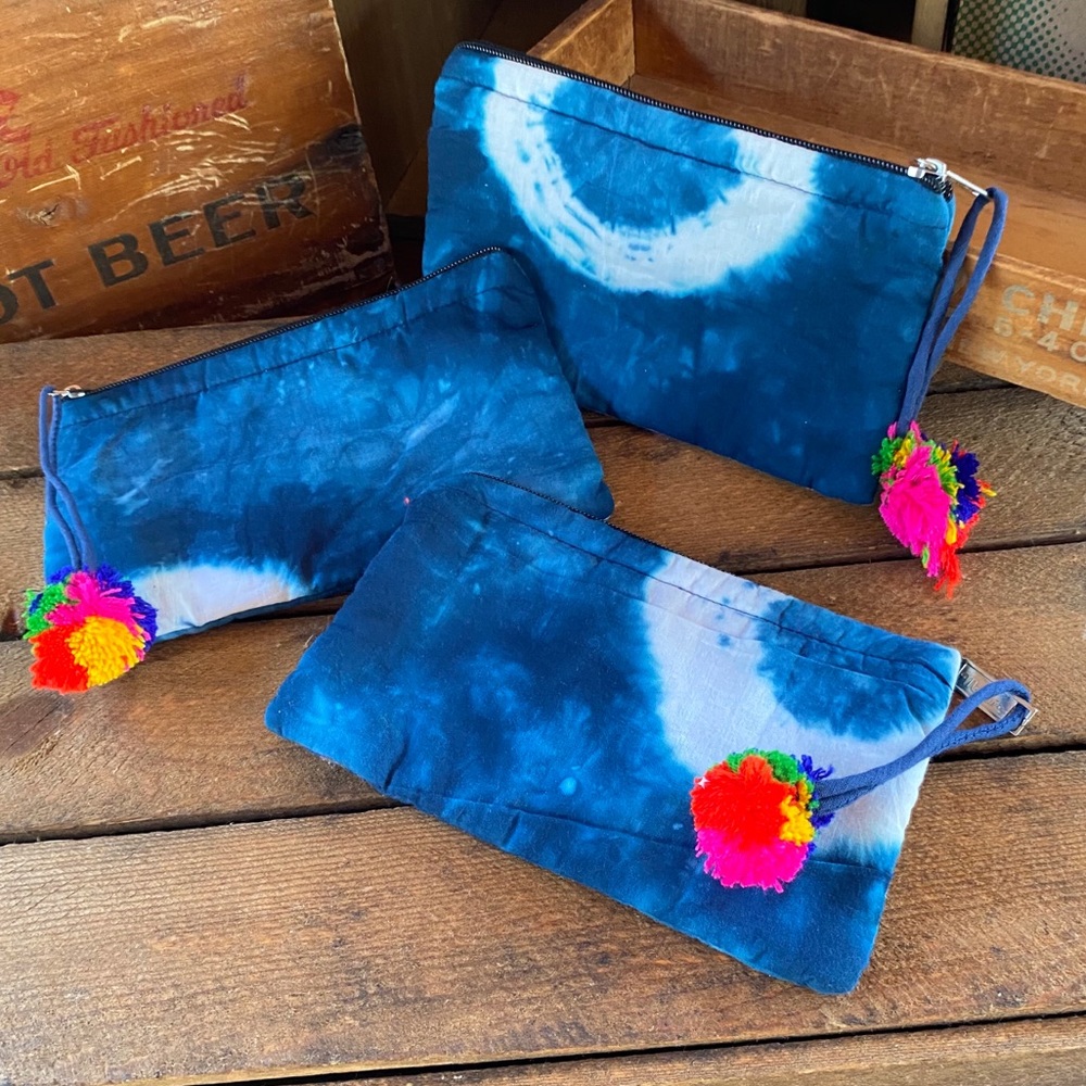 ✨BOHO BATIK TIE DYE ZIPPERED POUCH FROM INDIA